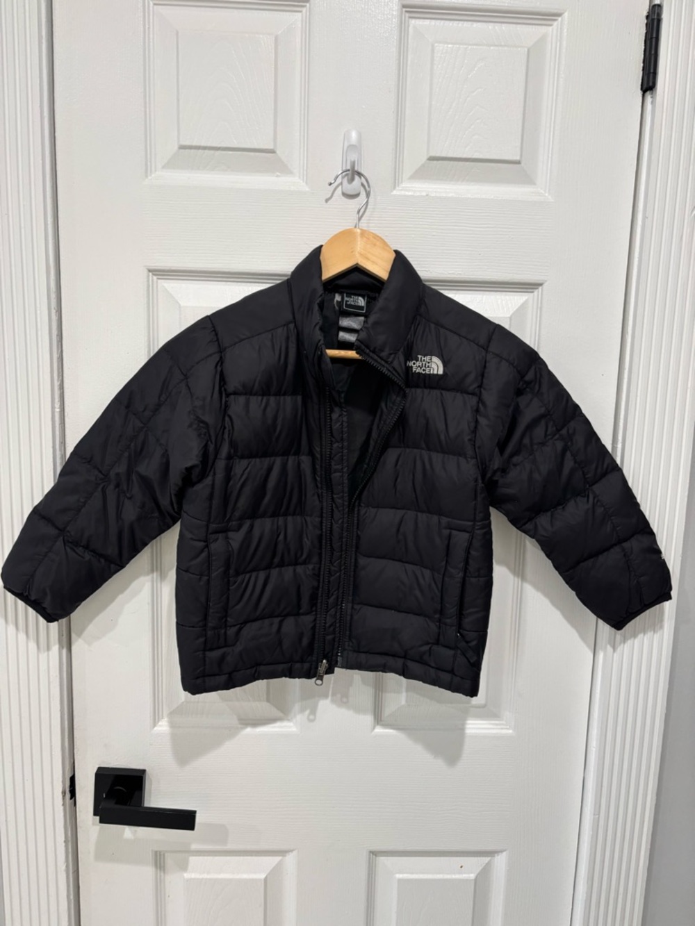 The North Face Kids 550, Black Quilted Puffer Jacket